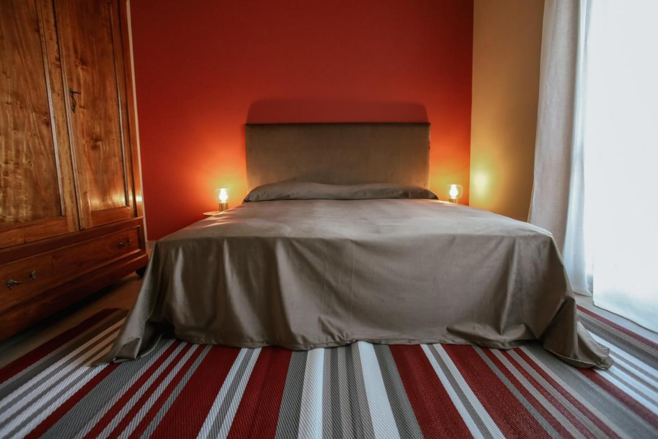 Cisterna dʼAsti Ca'Du Lin - Jacuzzi Bed & Breakfast エクステリア 写真